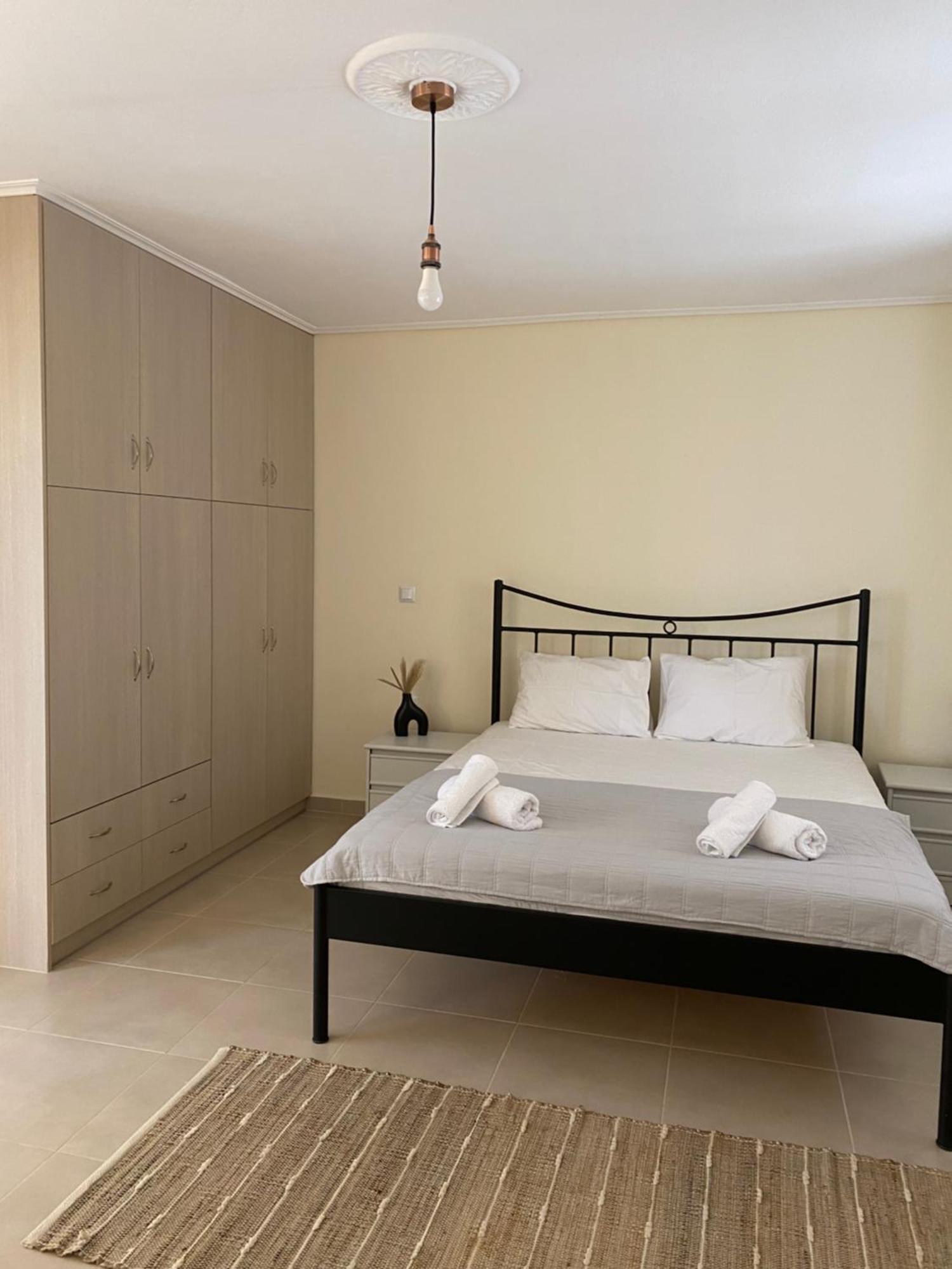 Coastal Haven Apartment Kalamata Exterior photo